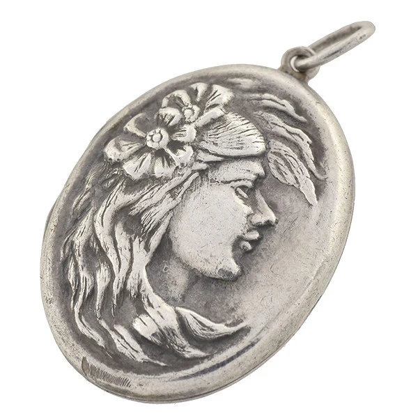 Art Nouveau Sterling Silver Repousse Woman Locket - Image 3