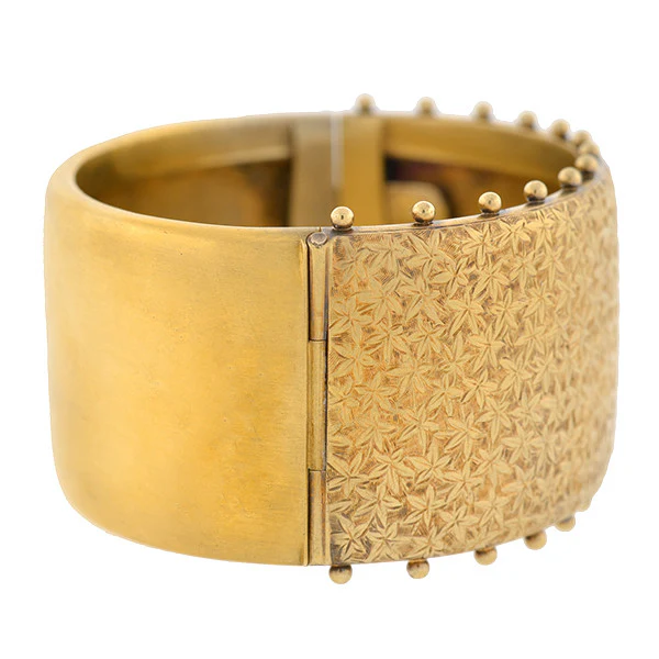 Victorian 15kt Gold Etched Hinged Bangle Bracelet - Image 2