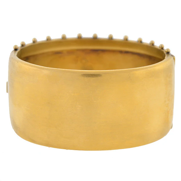 Victorian 15kt Gold Etched Hinged Bangle Bracelet - Image 3