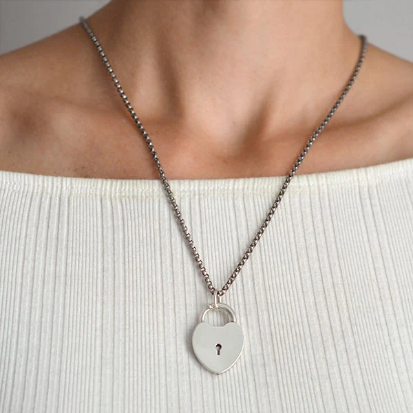 Vintage Sterling Silver Padlock Heart Pendant - Image 6