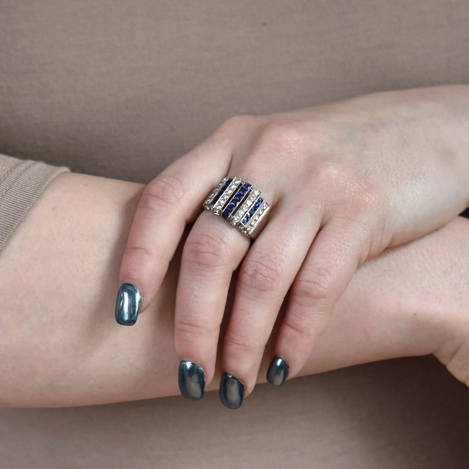 Art Deco 18kt Diamond + Sapphire Row Ring - Image 7