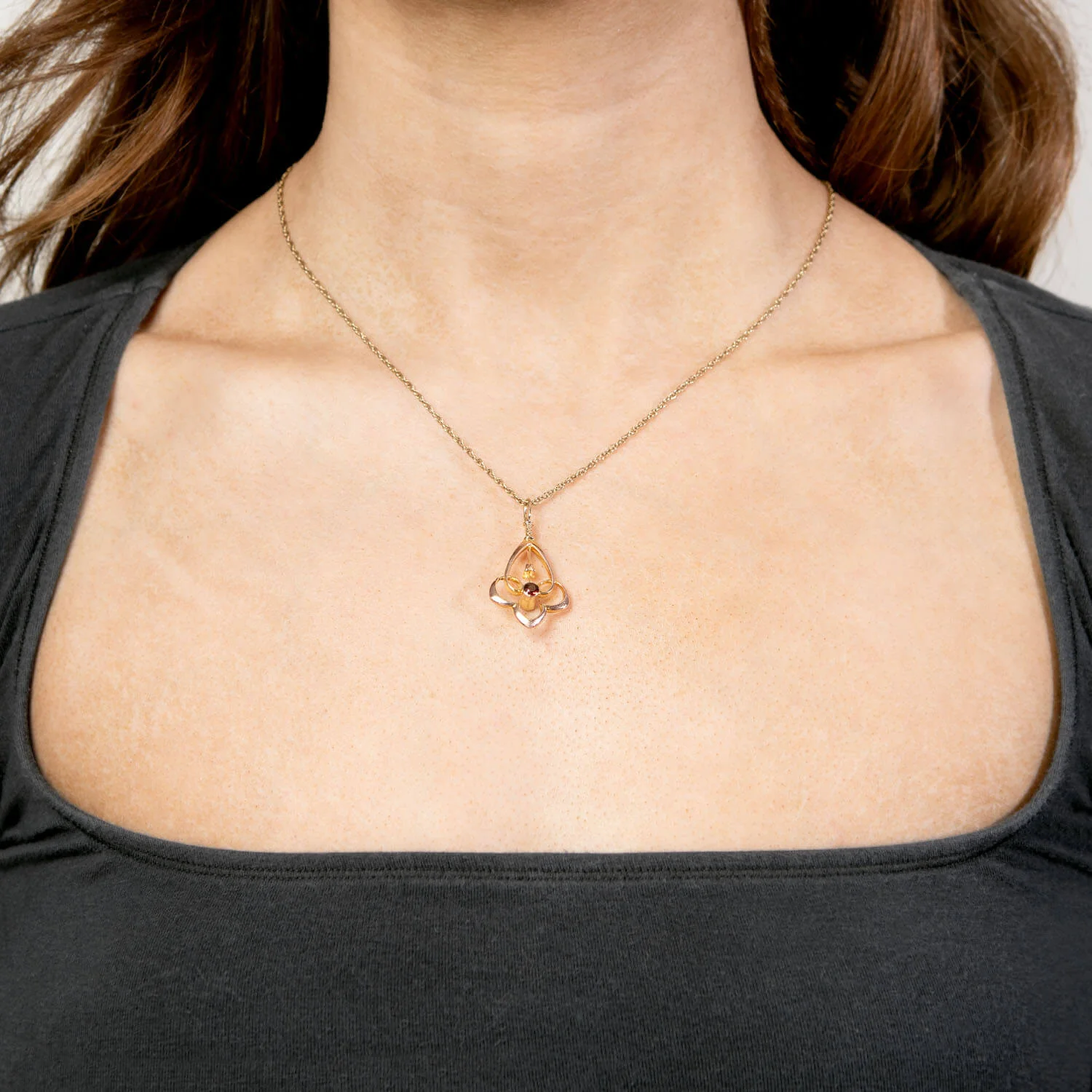 Art Nouveau 18k Garnet Lavalier Pendant - Image 4