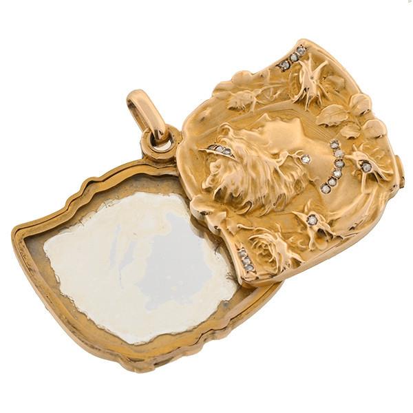 Art Nouveau French 18k Diamond Repousse Slide Locket - Image 6