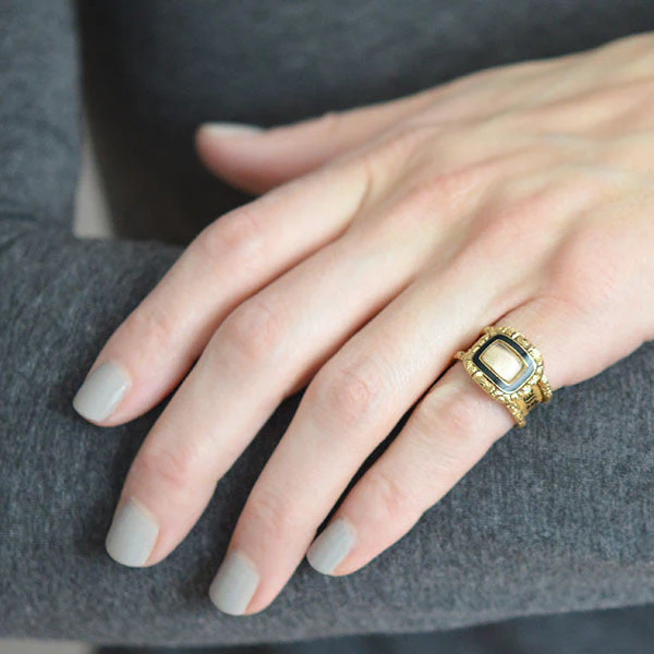 Georgian 18kt Enameled Glass Window Repousse Mourning Ring - Image 8