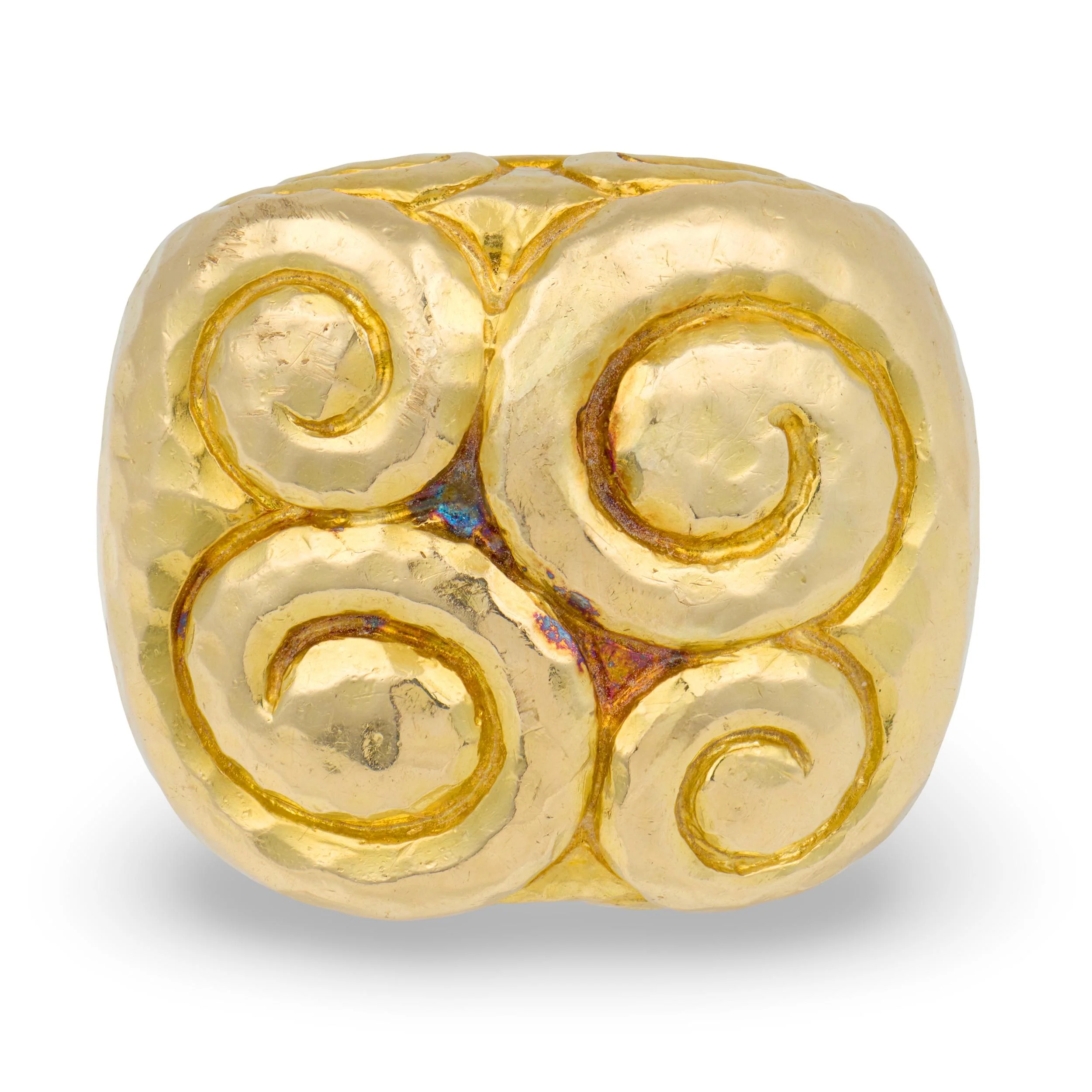 DAVID WEBB Estate 18k Hammered Gold Swirl Ring - Image 2