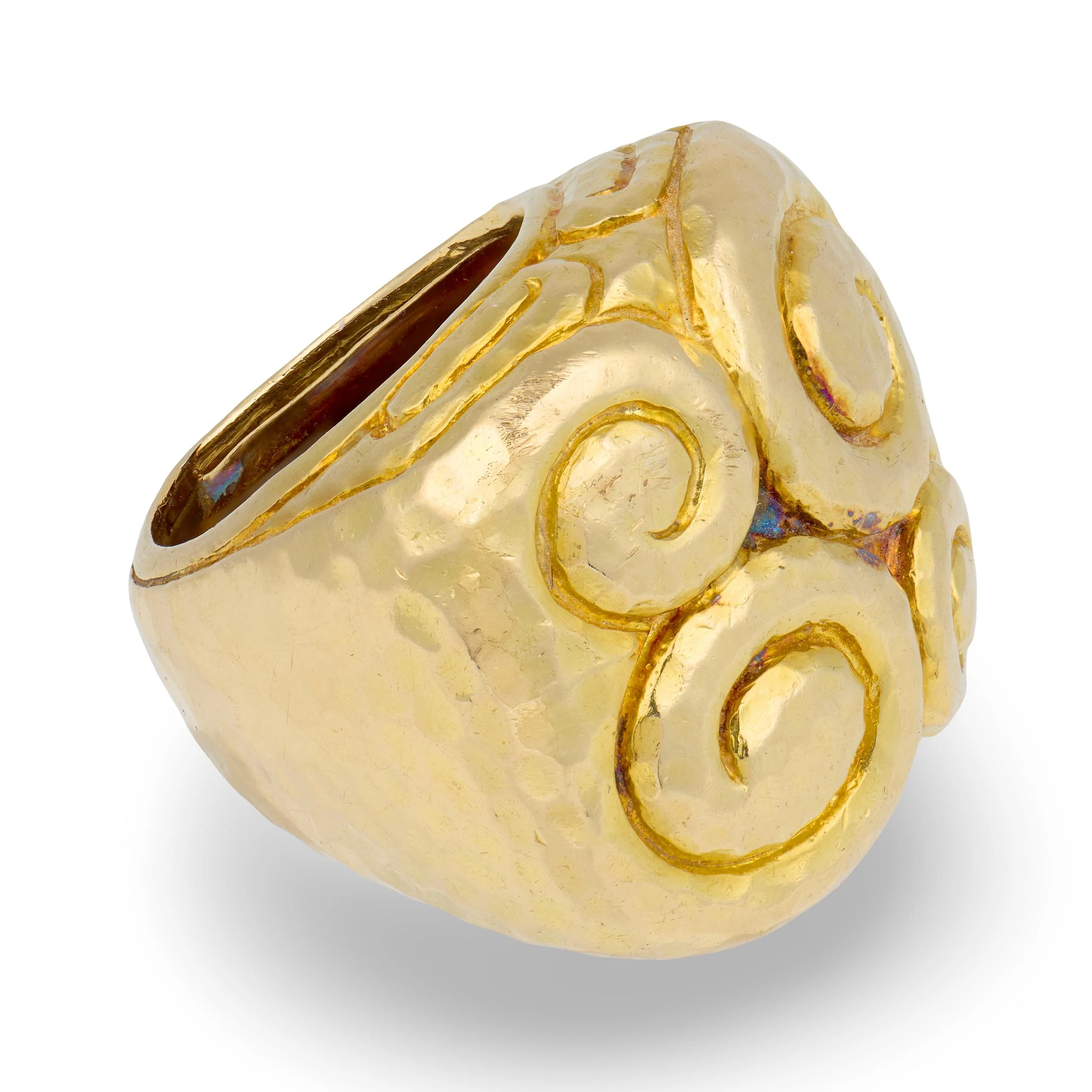 DAVID WEBB Estate 18k Hammered Gold Swirl Ring - Image 3