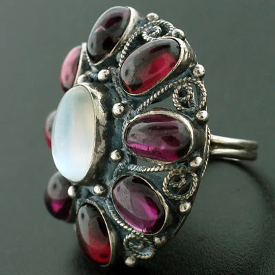 Early Retro Huge Sterling Moonstone & Garnet Cluster Ring - Image 4