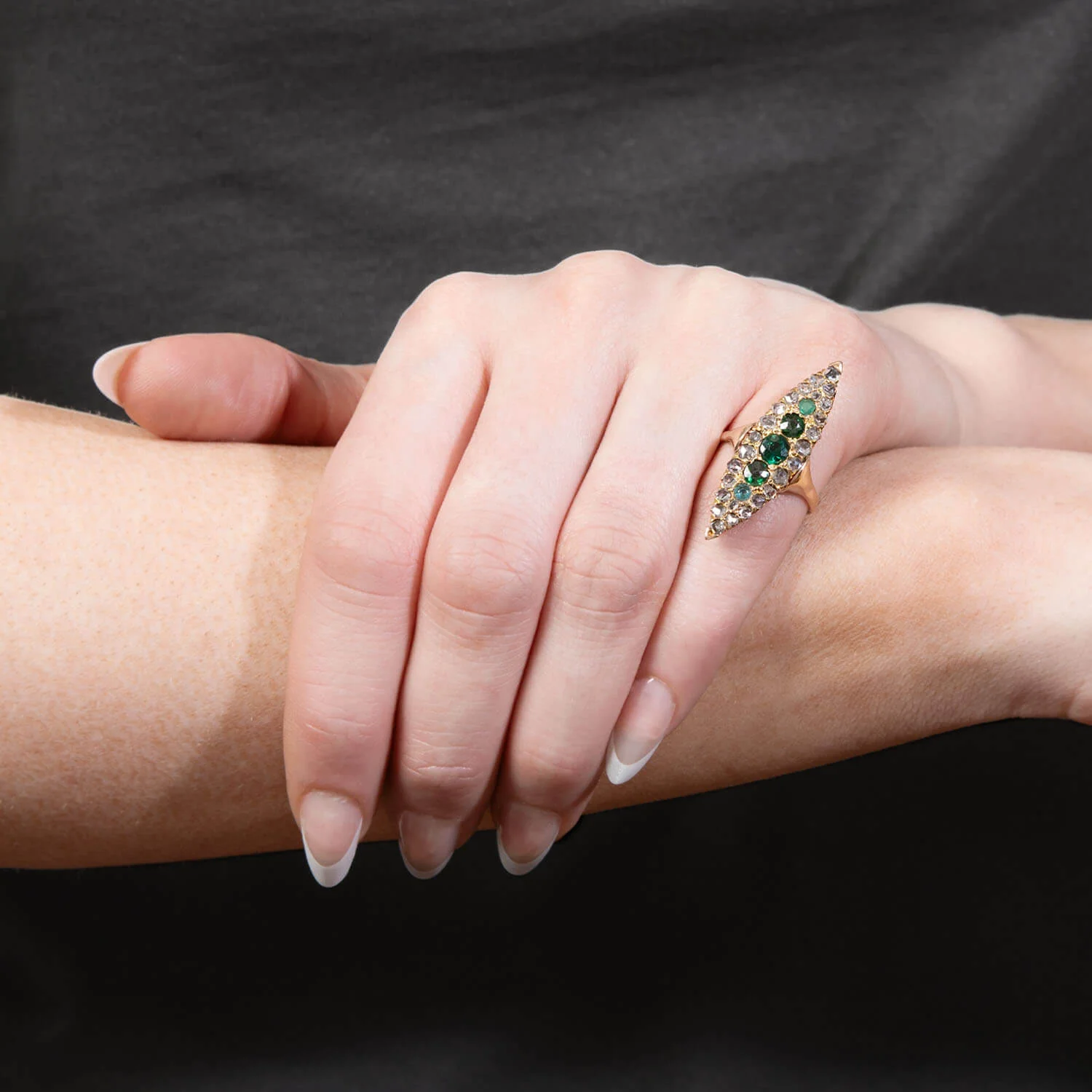 Edwardian 18k Diamond and Emerald Navette Ring - Image 7