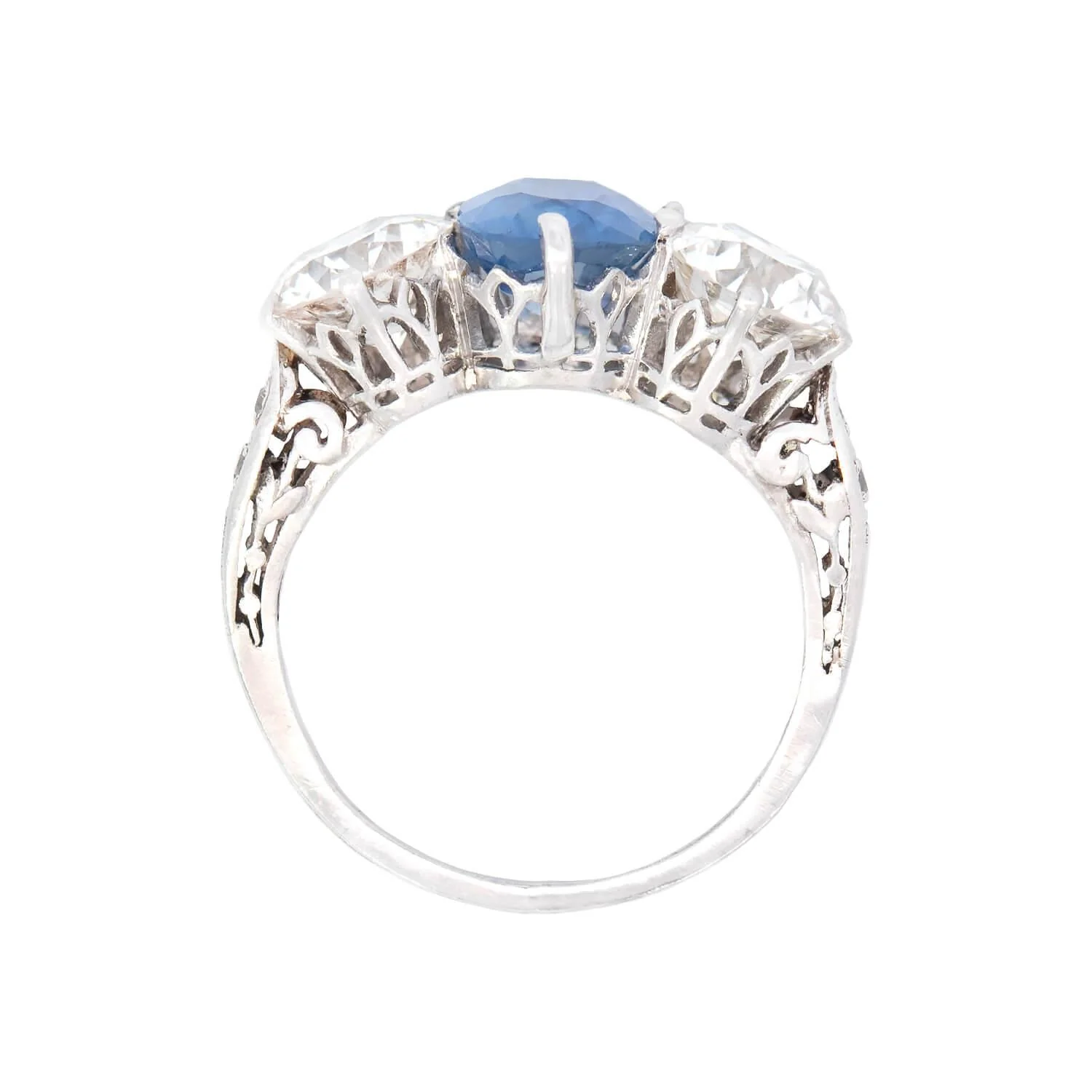 Edwardian Platinum GIA No Heat Sapphire and Diamond Three Stone Ring - Image 4