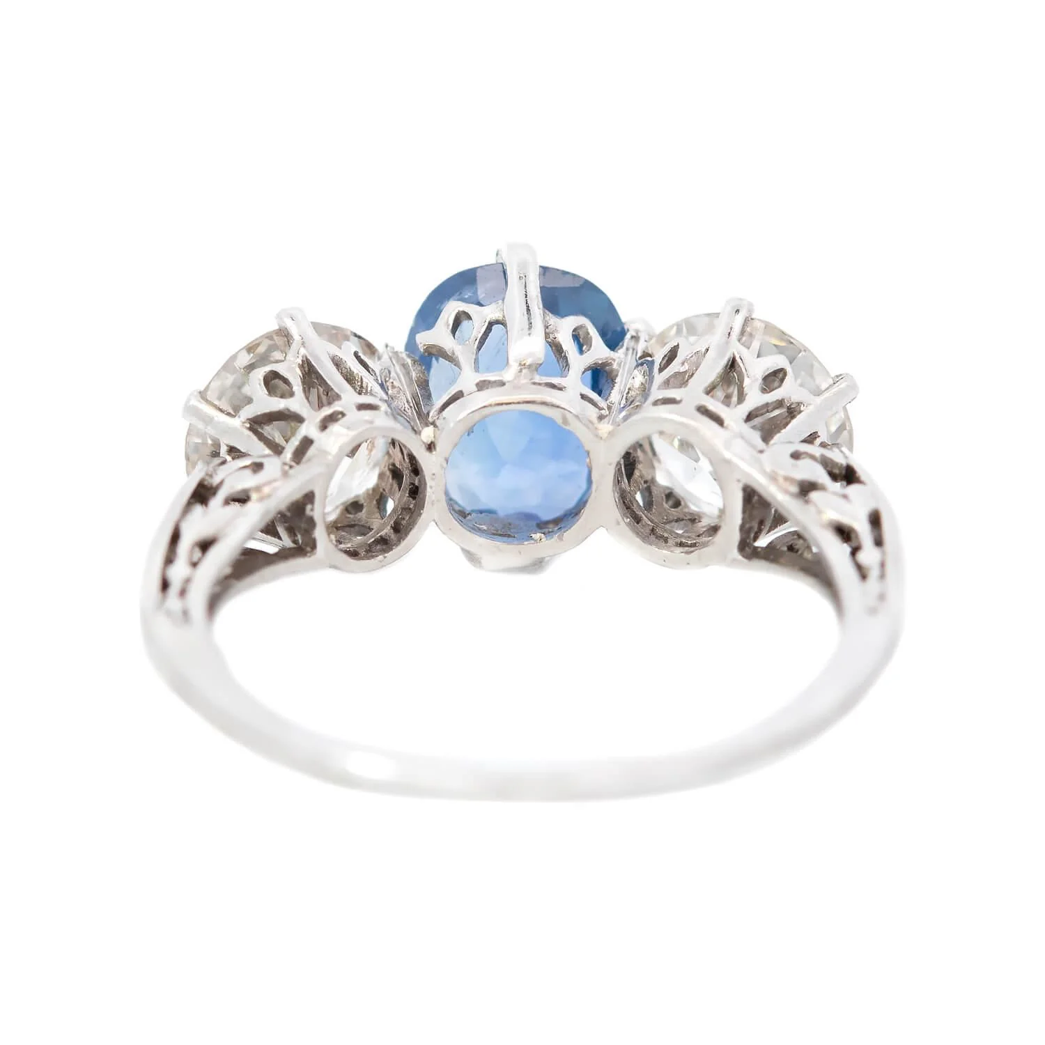 Edwardian Platinum GIA No Heat Sapphire and Diamond Three Stone Ring - Image 5