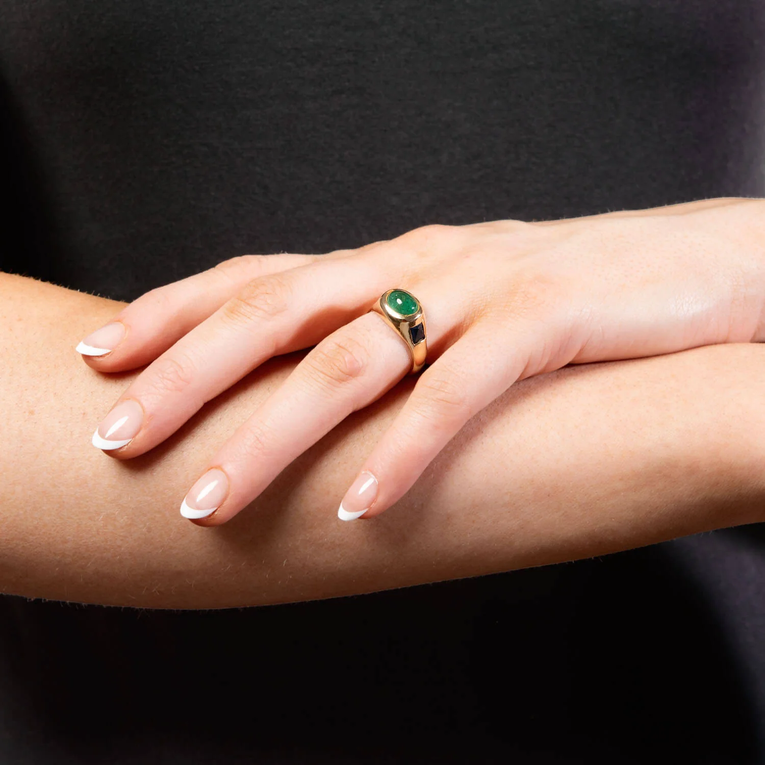 Estate 14k Sapphire and Emerald Cabochon Flush Mount Ring - Image 6