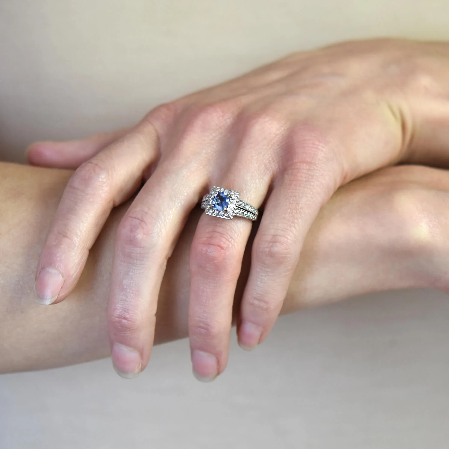 Estate 14kt Diamond + Sapphire Ring 0.90ct center - Image 7