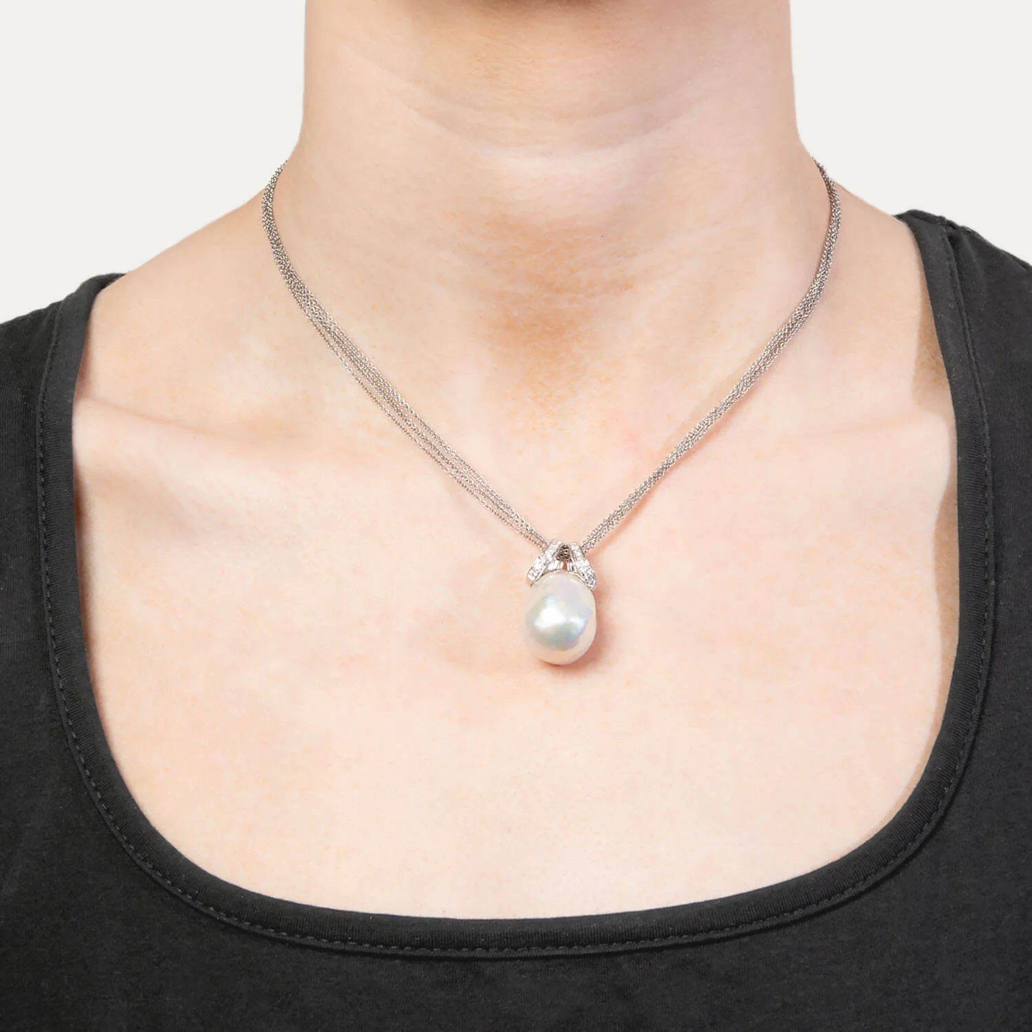 Estate 18k Pearl and Diamond Pendant Necklace - Image 5