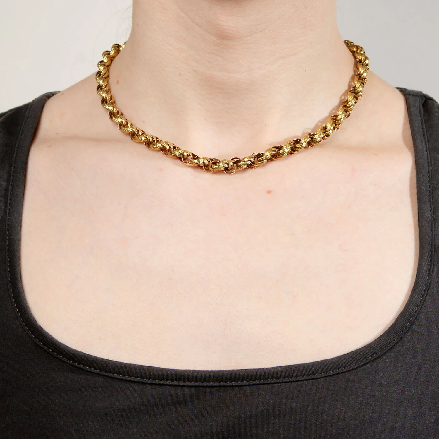 Georgian 15k Hand Wrought Chain with Barrel Clasp 17" - Image 6
