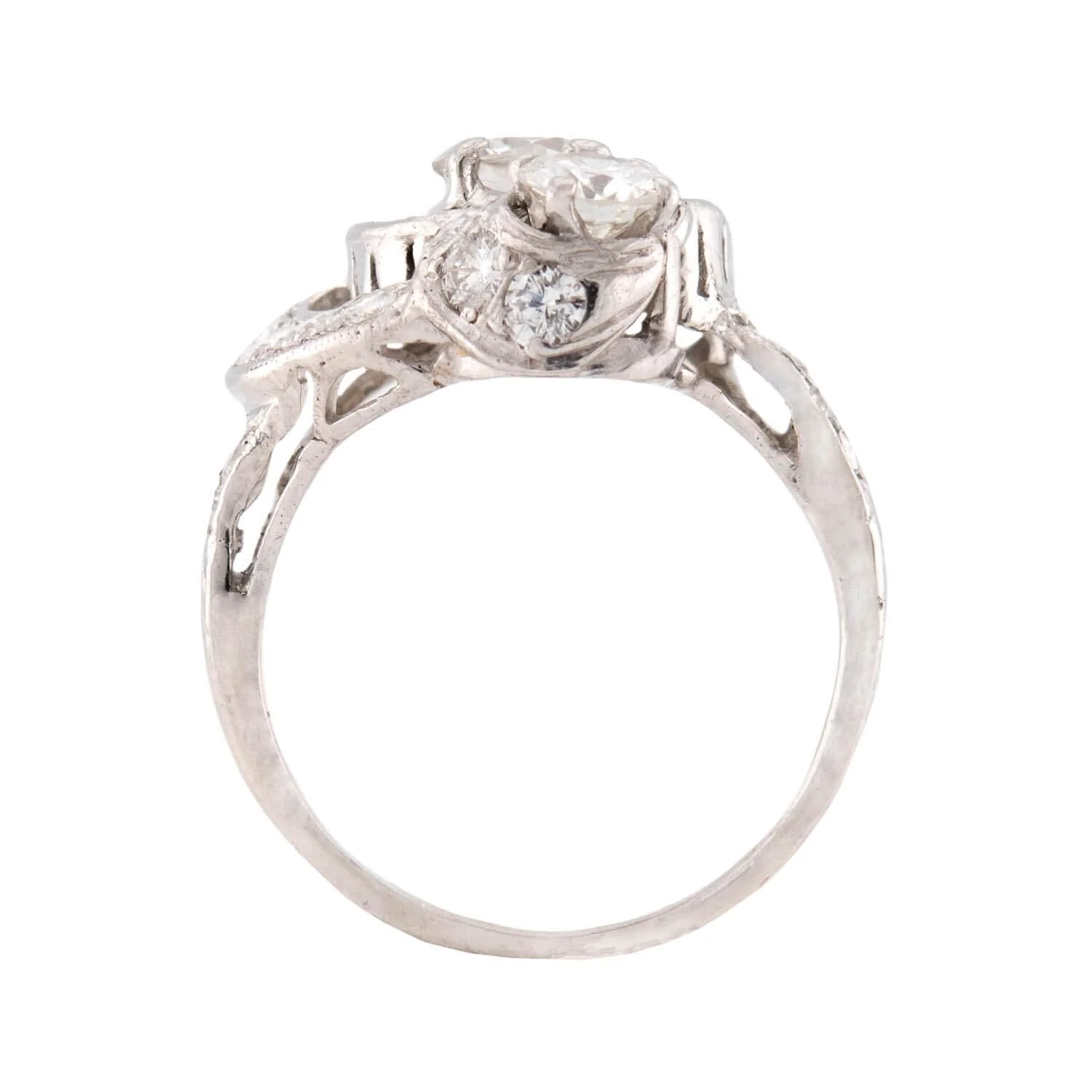 Late Art Deco Platinum Diamond Heart Motif Cluster Ring - Image 4