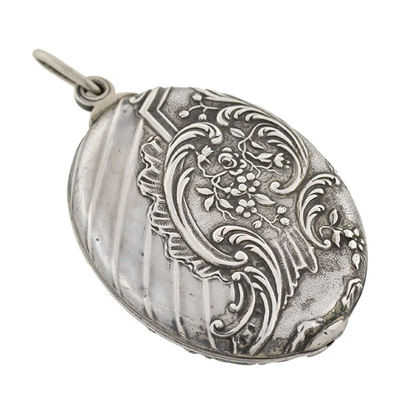 Art Nouveau Sterling Repousse Slide Mirror Pendant - Image 3