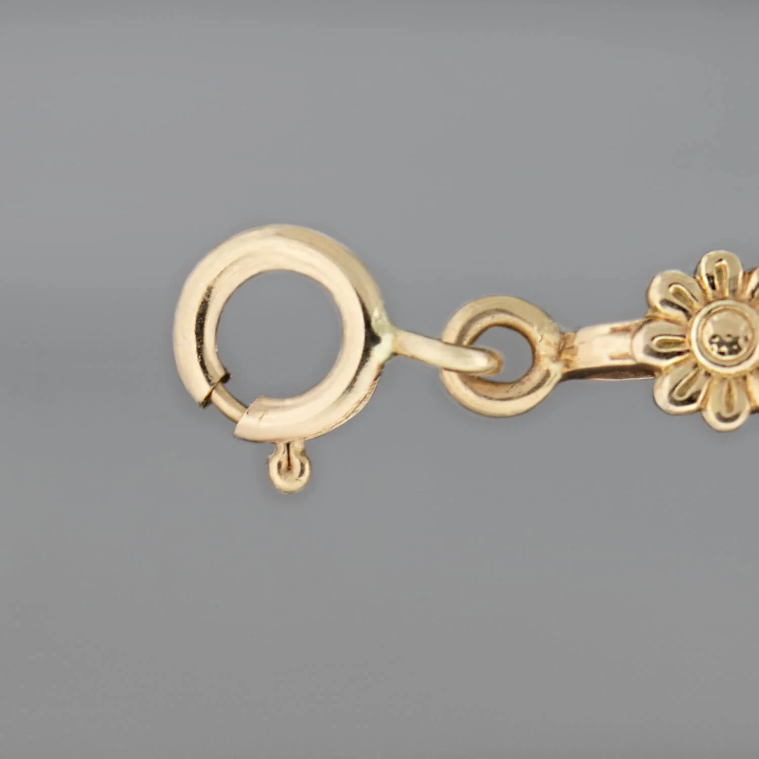 Retro 14k Gold Moonstone Flower Link Bracelet - Image 4