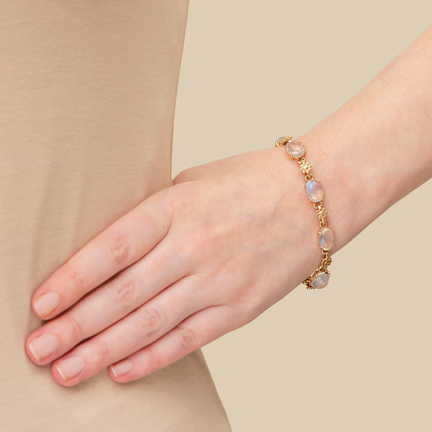 Retro 14k Gold Moonstone Flower Link Bracelet - Image 5