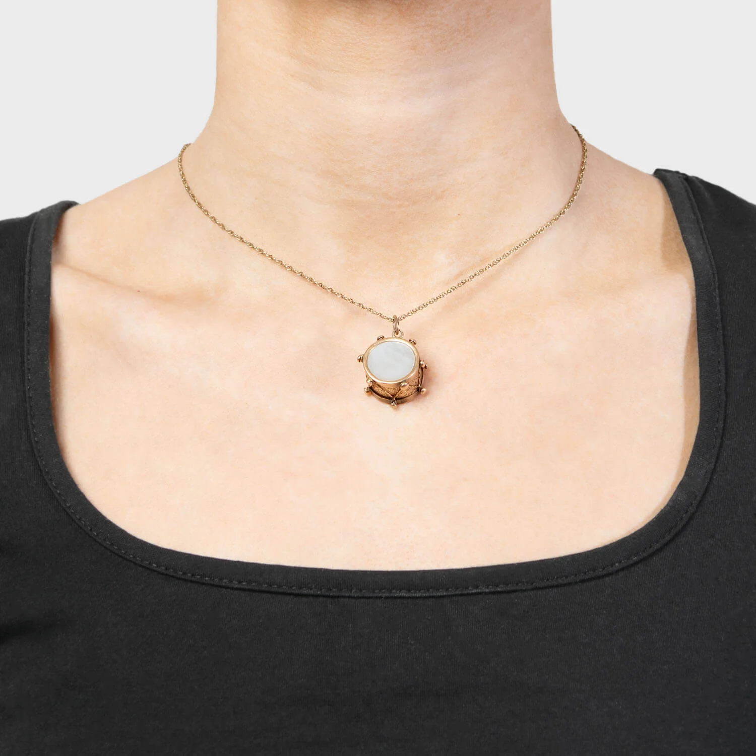 Retro 14k Mother Of Pearl Snare Drum Charm - Image 5