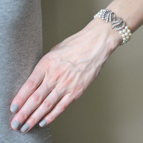 Retro 14kt 3-Strand Pearl & Diamond Bracelet - Image 7