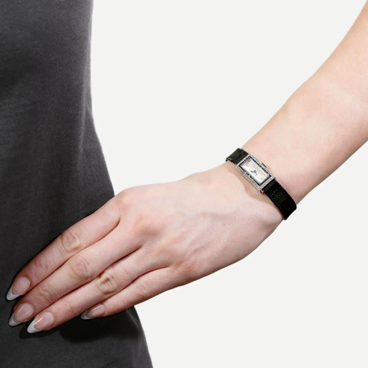 TIFFANY & CO. Art Deco Platinum Sapphire and Diamond Watch - Image 8
