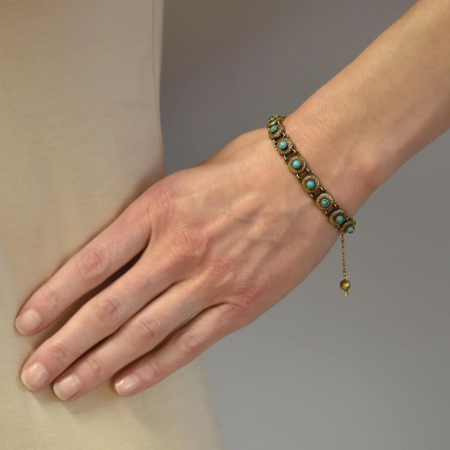 Victorian 14kt Turquoise Textured Button Link Bracelet - Image 7