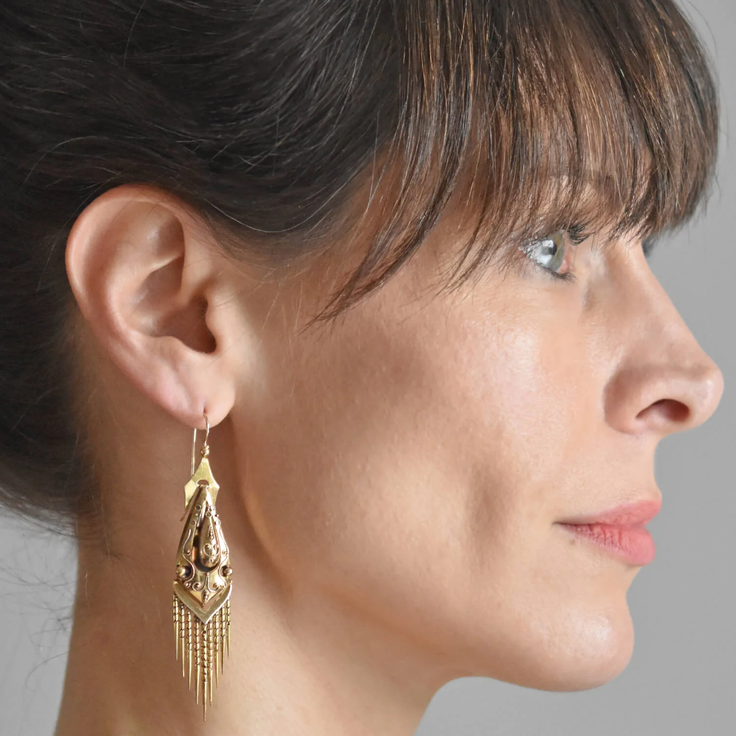 Victorian 15kt Etruscan Wirework + Foxtail Fringe Earrings - Image 8
