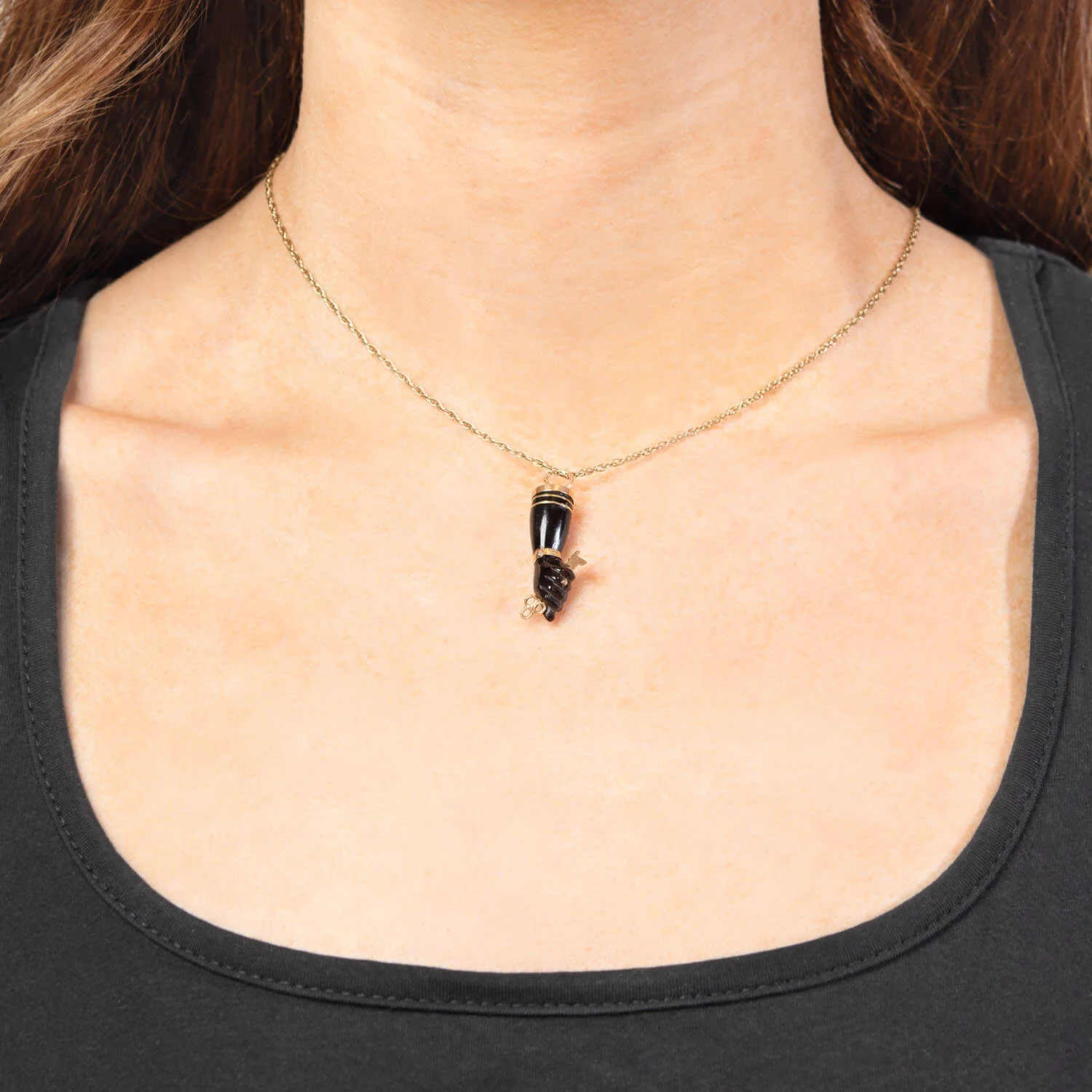 Victorian 18k Black Coral Figa Pendant - Image 4