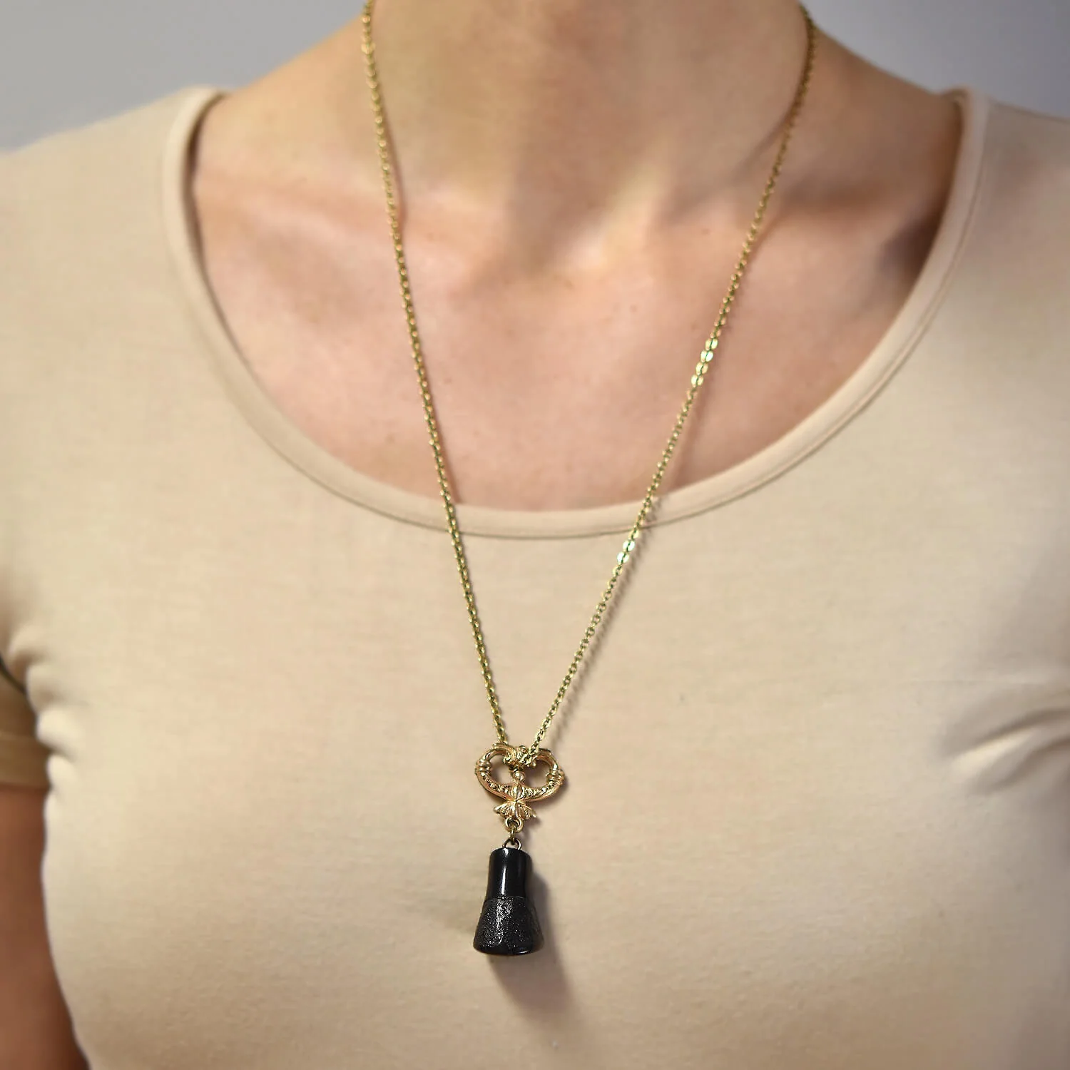 Victorian Gold-Filled Carved Jet Horse Hoof Fob Pendant - Image 5
