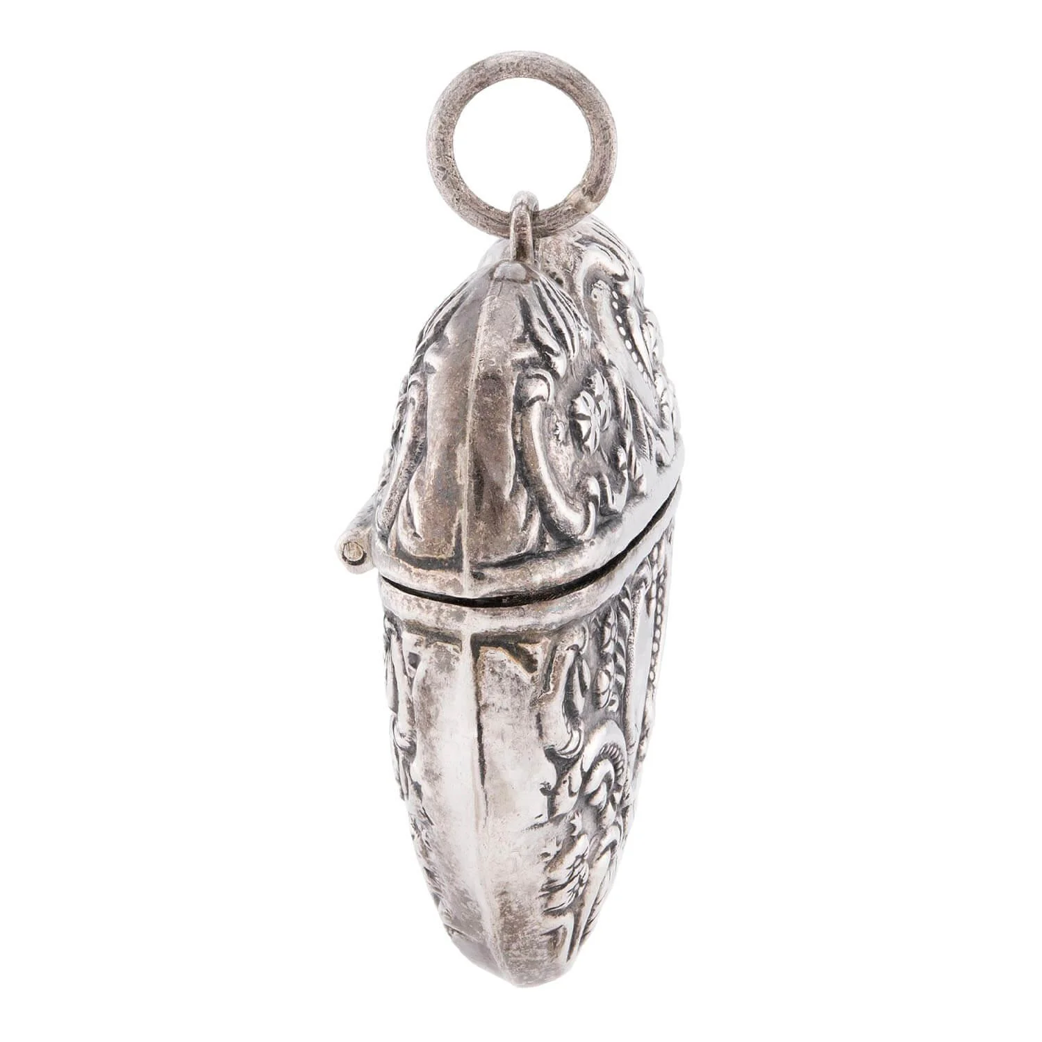 Victorian Sterling Silver Repoussé Match Safe Pendant - Image 3