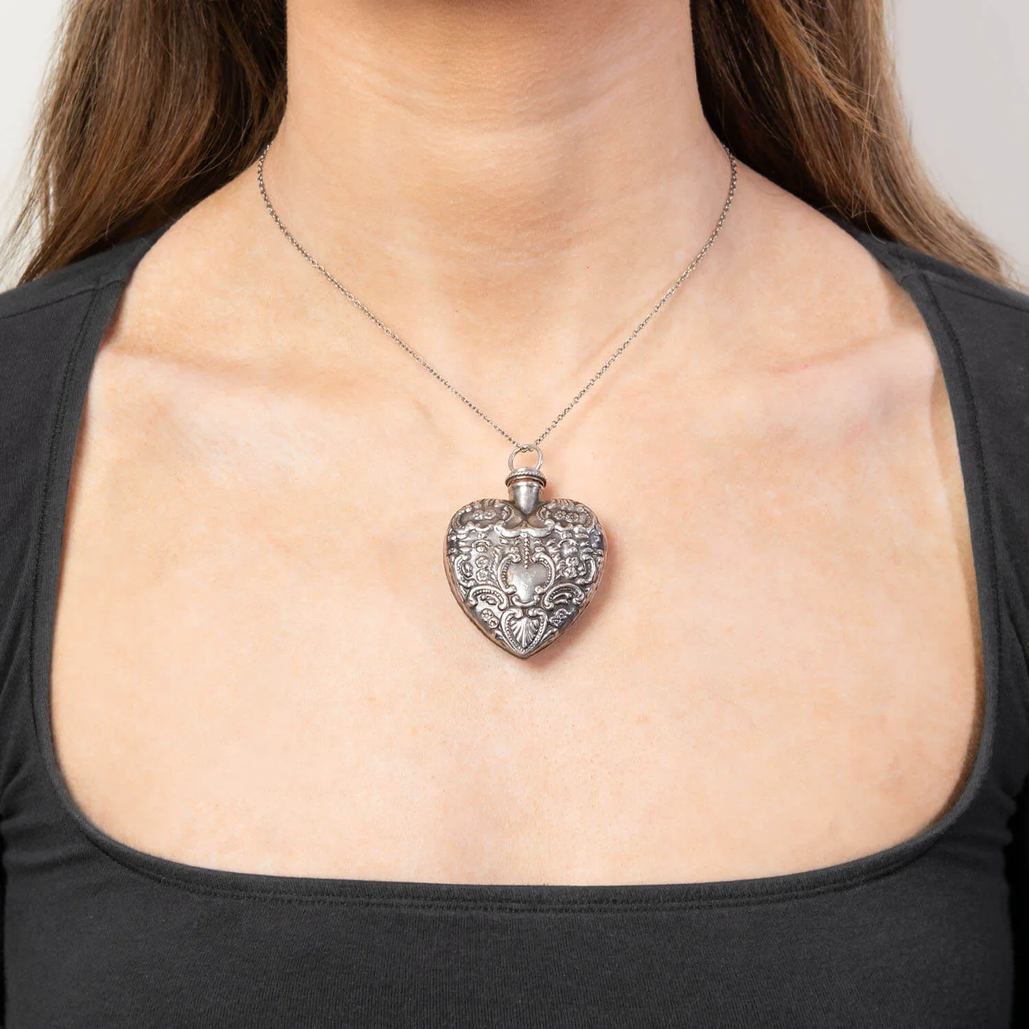 Victorian Sterling Silver Repoussé Perfume Bottle Pendant - Image 7