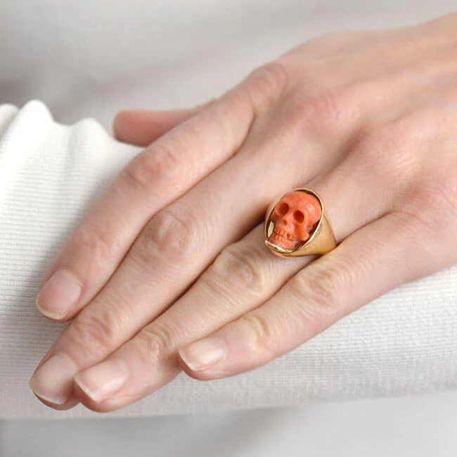 Victorian 18k Hand Coral Skull Ring - Image 9
